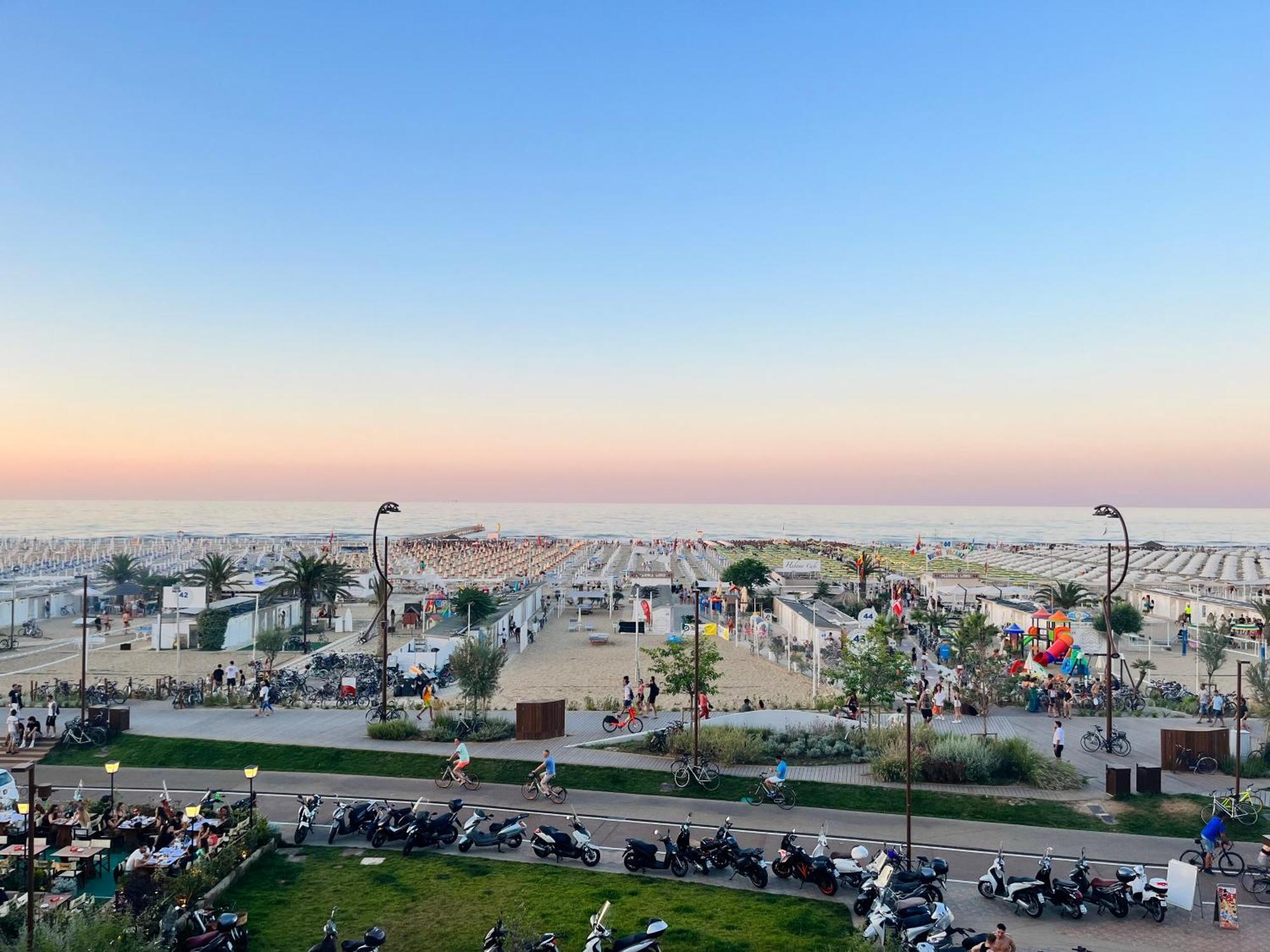 Columbia Frontemare 3* Rimini